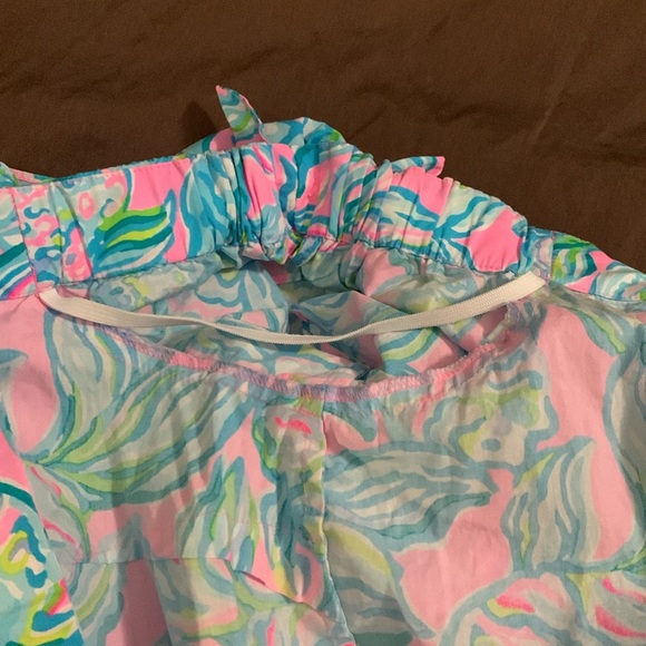 EUC Women’s Size XL Lilly Pulitzer off the shoulder top SO CUTE - Picture 6 of 8